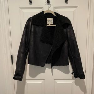 Mango leather and shearing jacket. Xxs